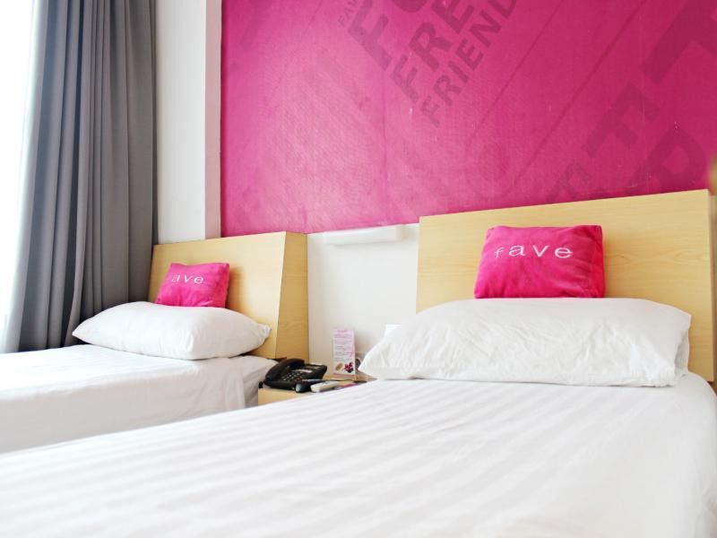 Liberta Hotel Kemang Jakarta Buitenkant foto