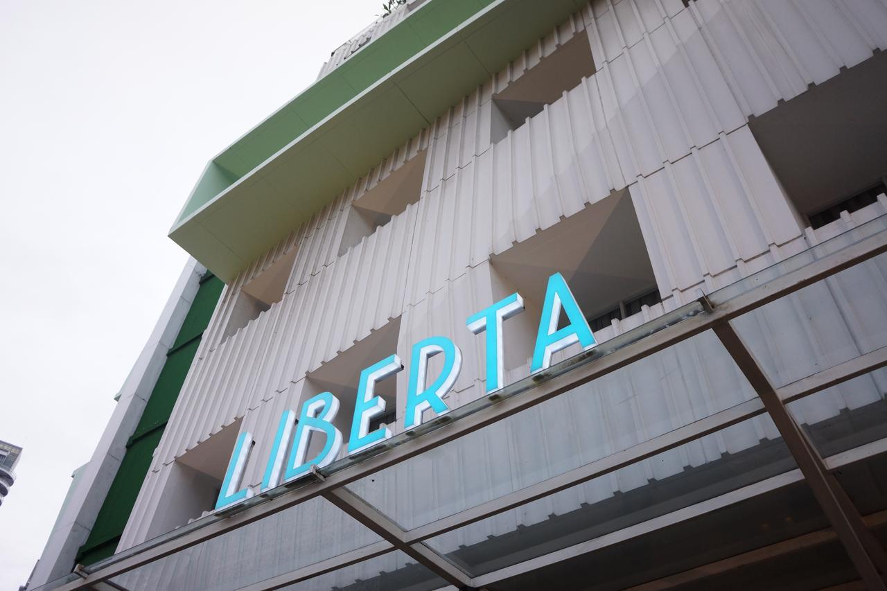Liberta Hotel Kemang Jakarta Buitenkant foto